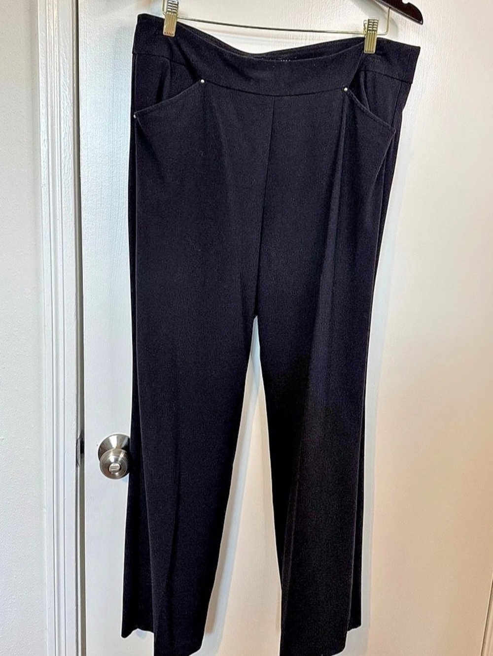 Roz & Ali Straight Leg Black Pants Size 12